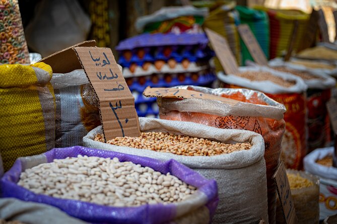 Cairo Nights Food Tour with 15+ Tastings - What the guides add to the evening