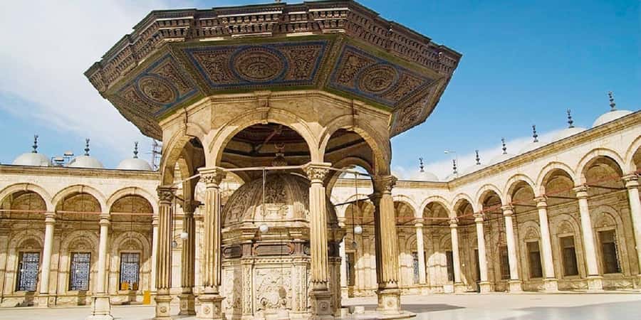 Cairo: Old Cairo Guided Tour by Car with Lunch and Pickup - What the $60 price includes