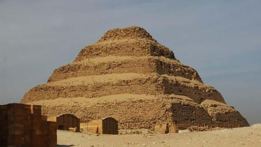 Cairo: Private Giza Pyramids, Sphinx, Saqqara & Memphis Tour - Memphis and the broken statue of Ramesses II