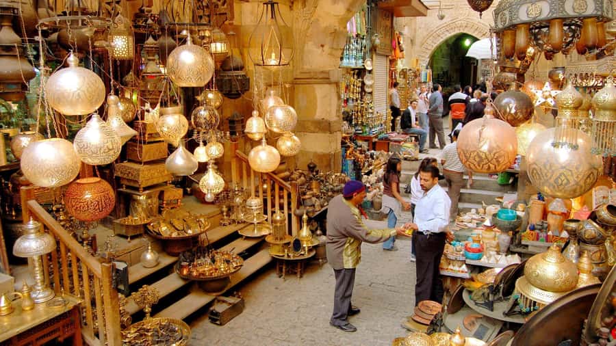 Cairo: Private Half-Day Local Market and Souq Tour - Private car, hotel pickup, and Cairo traffic