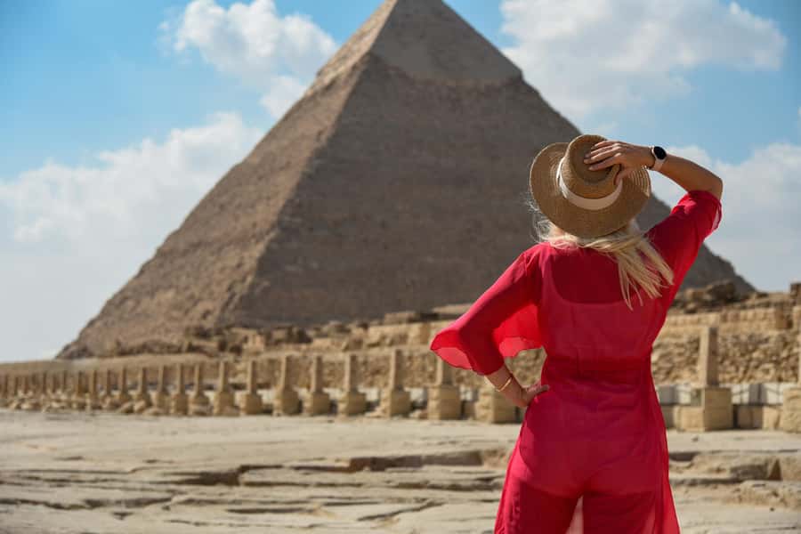 Cairo: Private Tour to Giza Pyramids with Camel Ride & Lunch - A camel ride that gives you the best wide view