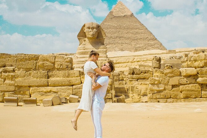 Cairo: Pyramids, Bazaar, Lunch with Female Guide - The Great Pyramid and its neighboring tombs