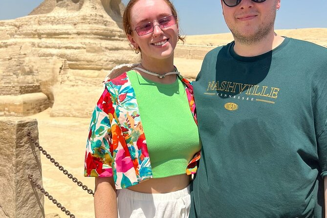 Cairo: Pyramids, Bazaar, Lunch with Female Guide - Egyptian lunch after the monuments