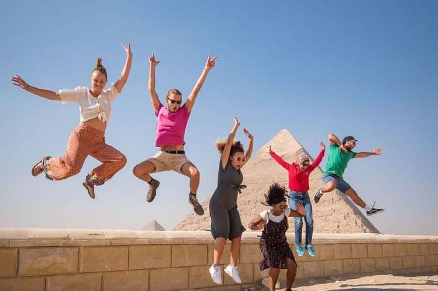 Cairo: Pyramids & Great Sphinx Private Tour with Camel Ride - Photo help is one of the tour’s real strengths