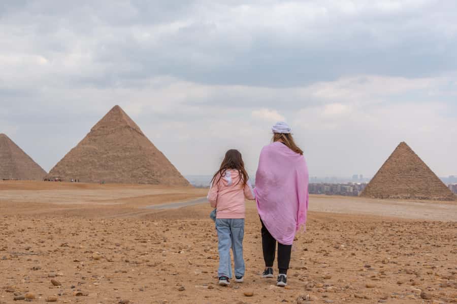 Cairo: Pyramids, Museum & Khan el-Khalili - The Sphinx and Valley Temple