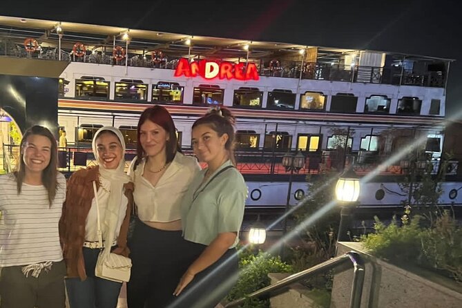 Cairo's Nile Cruise entertainment belly dancer&Tanora show&Dinner - The belly dancer and Egyptian folklore show