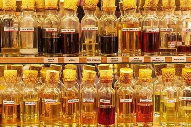 Cairo Shopping tour Private Papyrus Essential oils Bazar Cotton - Who should book this experience