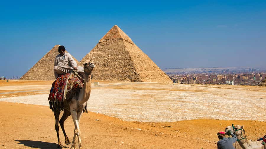 Cairo: Sunrise Camel Ride, Pyramids Tour & Local Breakfast. - Inside the Valley Temple of Khafre