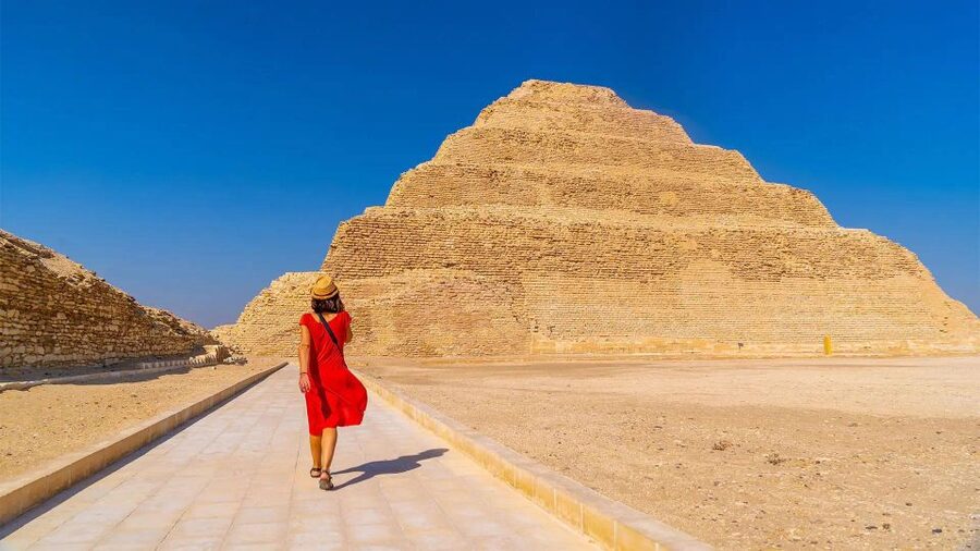 Cairo: Trip Pyramids, Sakkara, & Memphis Tour with Lunch - Lunch and the taste of a local stop