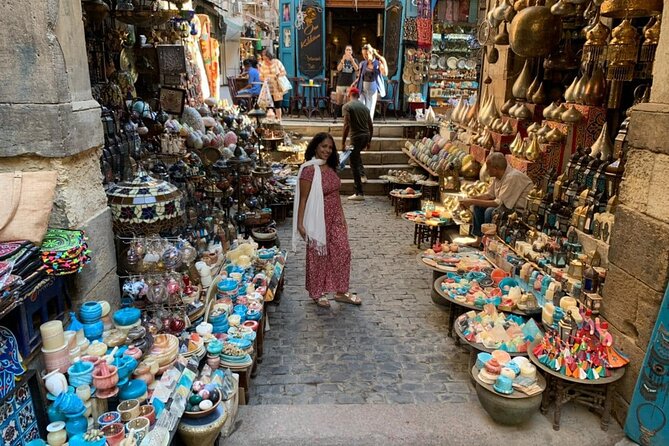 Cairo VIP Guided Tour to Khan El-Khalili Market with Lunch - Why Khan el-Khalili works best with a local escort