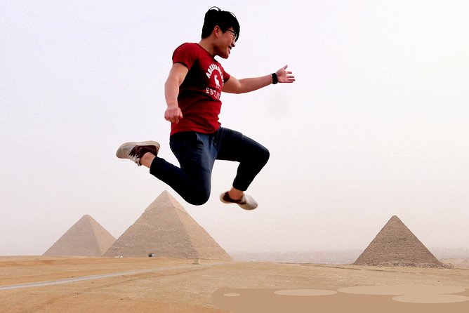 Camel Ride around the Pyramids During Sunrise Or Sunset - Sunrise or sunset: which should you choose?