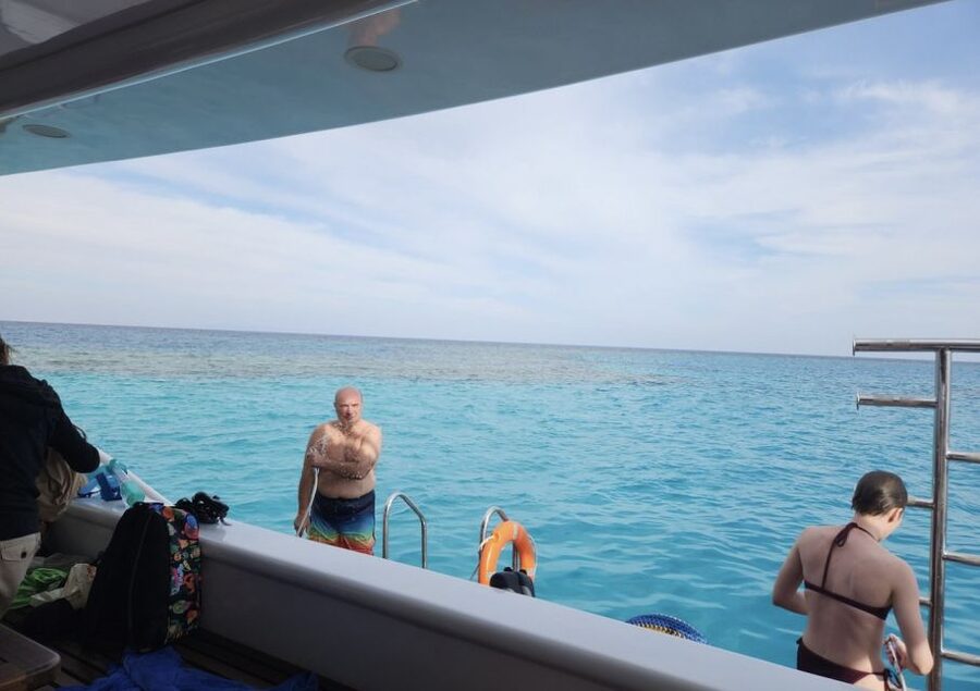 Dahab: luxury Snorkeling cruise with buffet lunch - Practical preparation for the boat