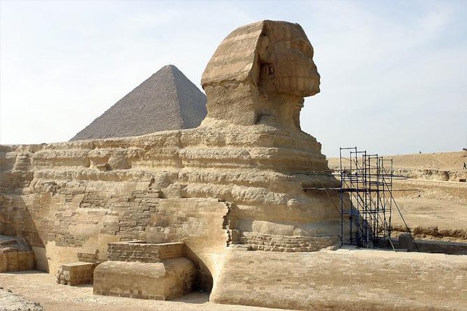 Day Tour To Cairo From Alexandria - Seeing the three pyramids at Giza