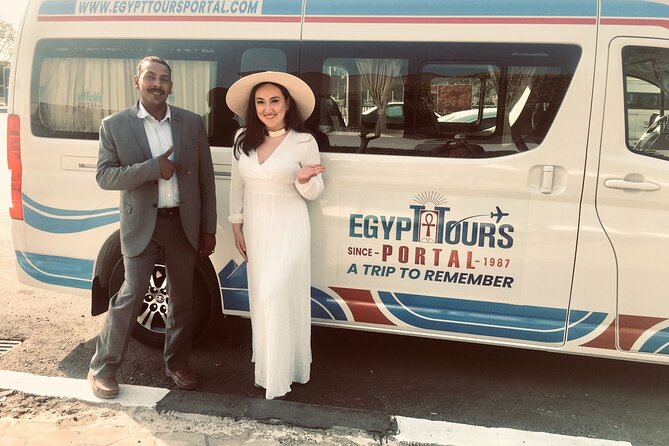 Day Tour to Giza Pyramids Complex, Egyptian Museum & Bazaar - Why this Cairo day works as a first introduction