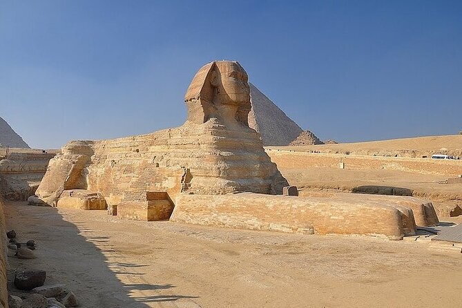 Day tour to Giza Pyramids, Memphis and Sakkara - Three pyramids and the Great Sphinx at Giza