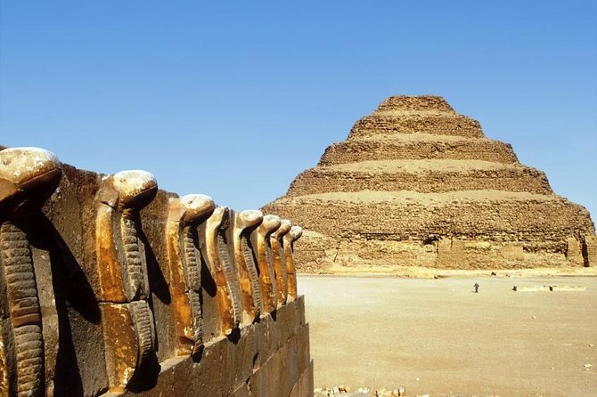 Day Tour to Giza Pyramids, Sphinx, Sakkara Pyramids and Dahshur Pyramids - Why Saqqara and Dahshur make Giza more meaningful