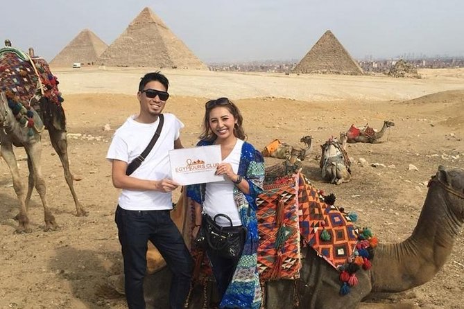 Day Tour to the Pyramids of Giza, Egyptian Museum and Khan El khalili Bazaar - Lunch and the long move across Cairo
