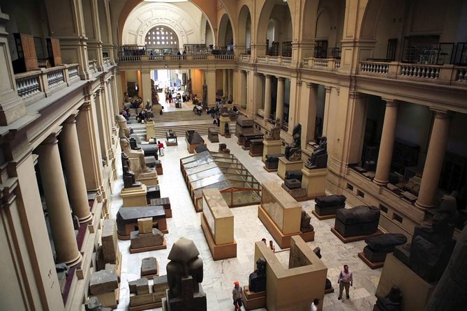 Day Tour to the Pyramids of Giza, Egyptian Museum and Khan El khalili Bazaar - What you get from the private guide