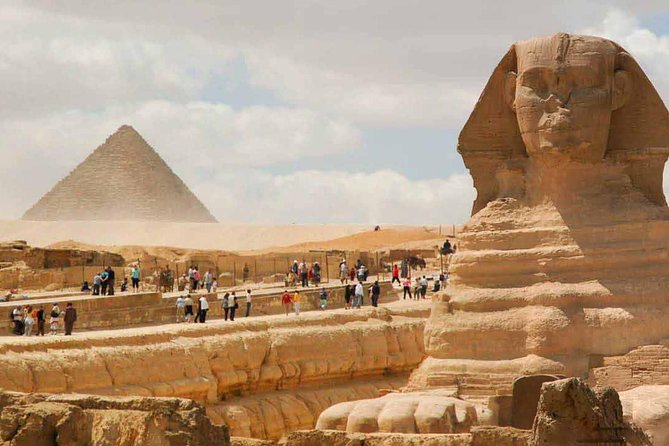 Day Tour to the Pyramids of Giza, Egyptian Museum and Khan El khalili Bazaar - Khan El Khalili and the old-city finish