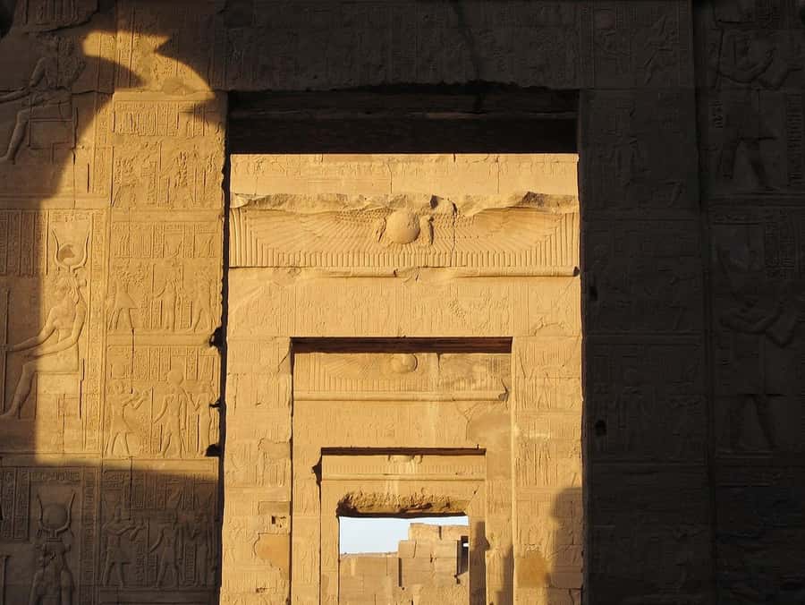 Day Tour visit Edfu Kom Ombo temples from Luxor - Who should book this day trip?