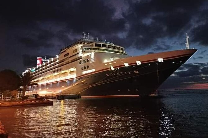 Day Tours for Cruise Ship Arrivals in Alexandria port to Cairo - Touching the stones at Giza