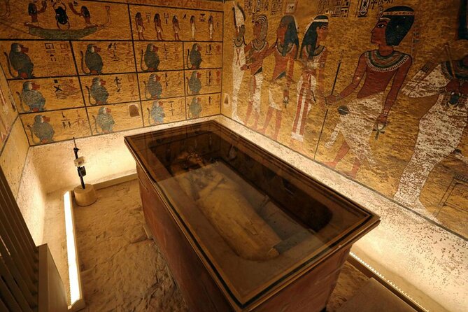 Day Trip to Luxor From Cairo By Flight, King Tut Tomb Included - Lunch, free time, and the problem of the return flight