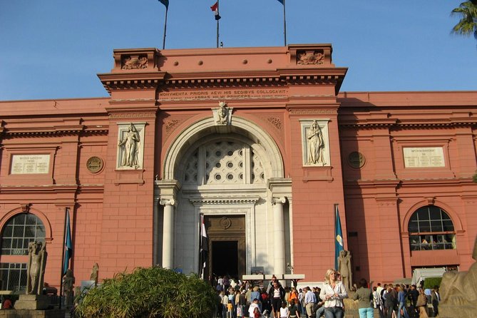 Egyptian Museum in Cairo: Private Guided Tour - A private guide can make the old museum easier to read