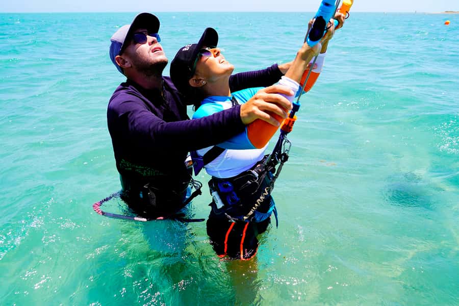 El Gouna: 2-Hour Introduction to Kitesurfing - Your first hour: wind theory and gear