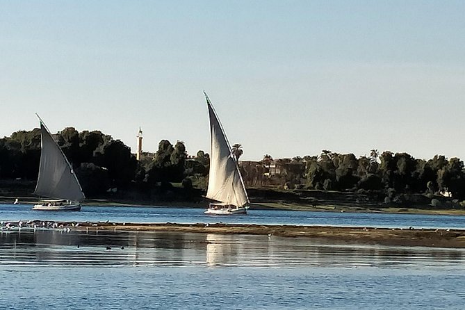 From Aswan: 2 Night-3 Day Nile Cruise & Hot Air Balloon Ride - Kom Ombo at sunset
