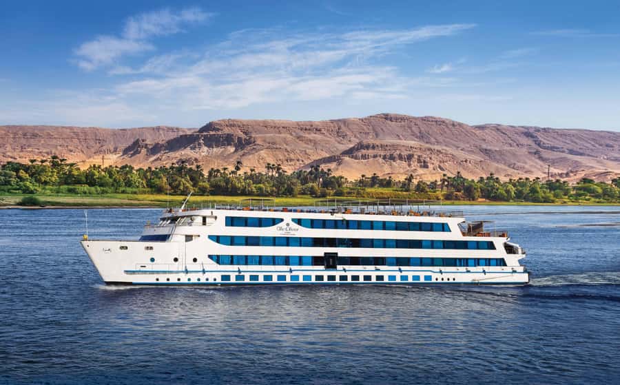 From Aswan: 3-Day Cruise to Luxor with Hot Air Balloon - Kom Ombo at sunset and two gods in one temple
