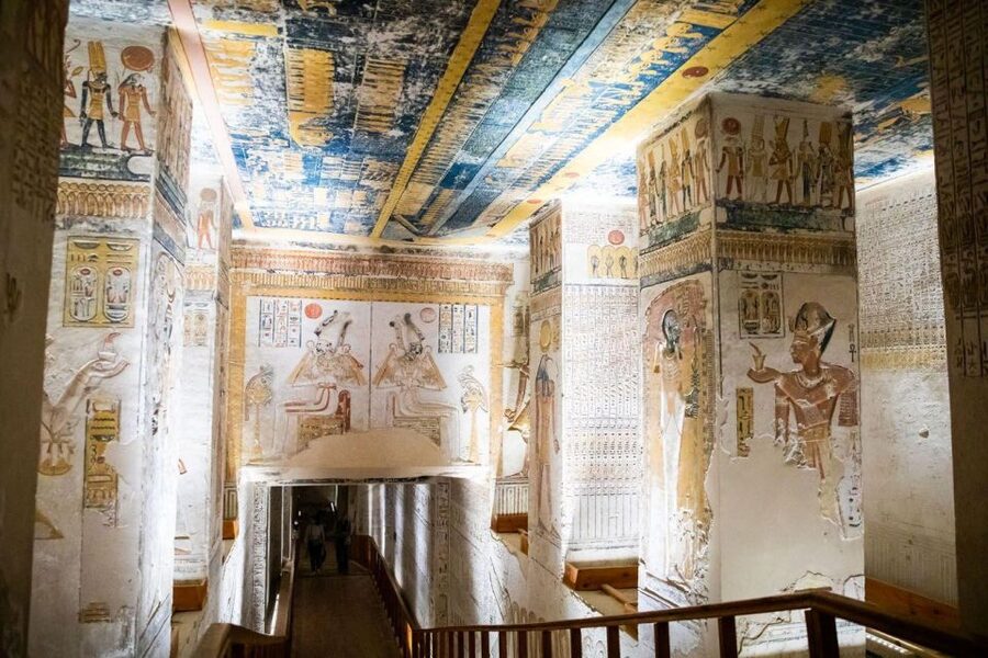 From Aswan: 4-Day Nile Cruise from Aswan to Luxor with Guide - Day four: the Valley of the Kings and Hatshepsut
