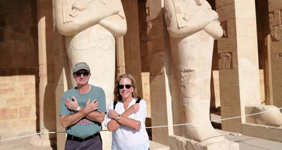 From Aswan: 4-Days 3-Night Nile Cruise with Hot Air Balloon - The guide makes the difference