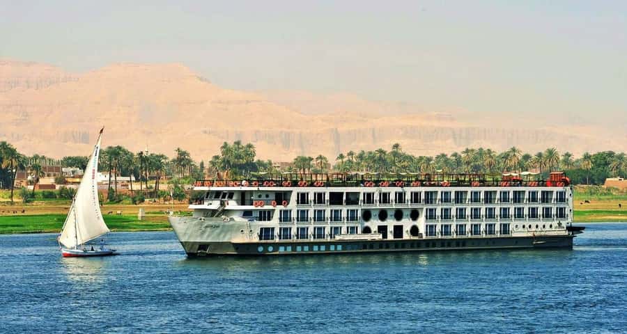 From Aswan: 4-Days 3-Night Nile Cruise with Hot Air Balloon - Who should book this four-day Nile cruise?