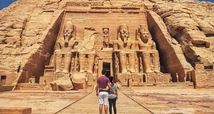 From Aswan:4 Days Nile Cruise Luxor Abu Simbel & Air Balloon - Day 3: Edfu and Luxor Temple after dark
