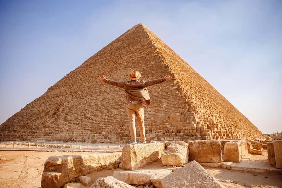 From Cairo: 11-Day Tour, Nile Cruise, Flights, Balloon - Day 4: From Hurghada to Luxor and the royal tombs