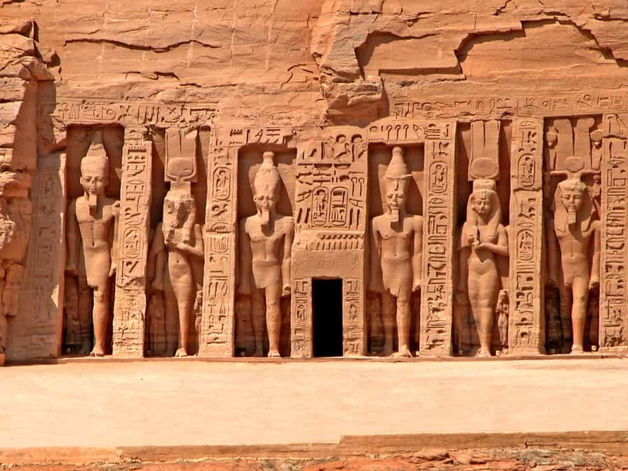 From Cairo: 2-Day Abu Simbel & Luxor Tour - Why this two-day route works