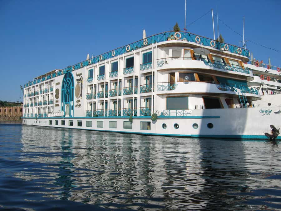 From Cairo: 4-Day Nile Cruise from Aswan to Luxor with Meals - Who should book this cruise?