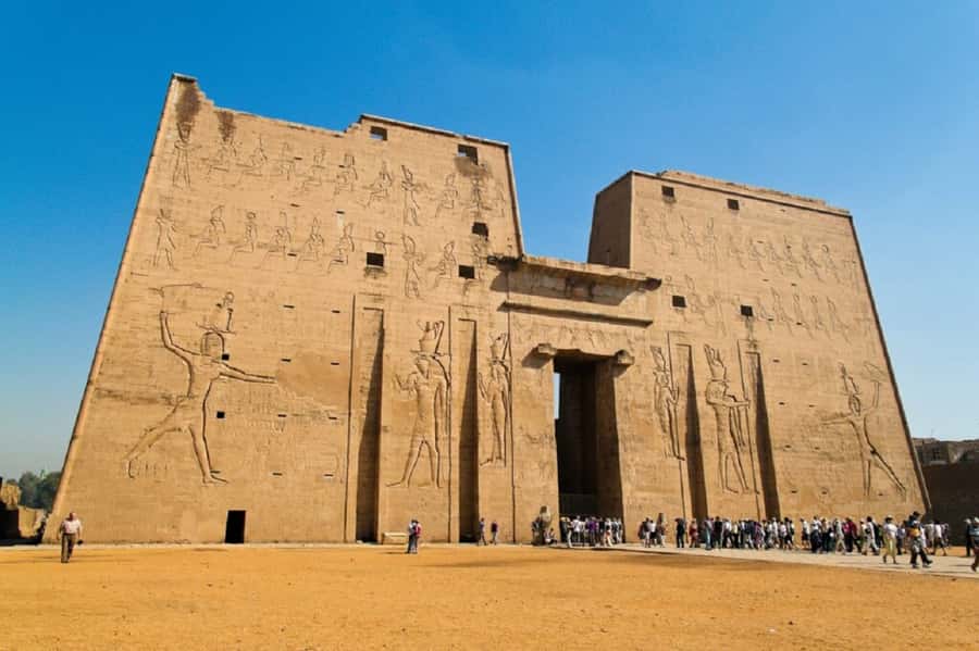 From Cairo: 5-Day Egypt Highlights Private Tour with Flights - What $1,900 really buys you