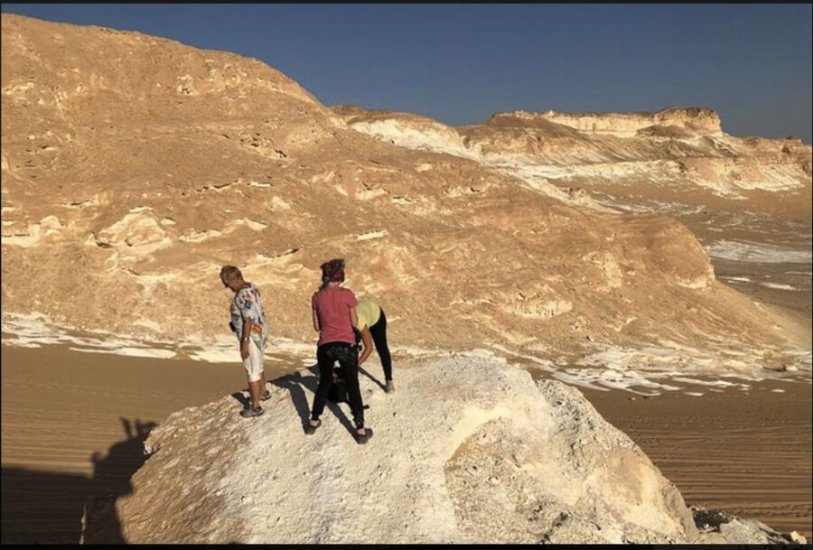 From Cairo: Bahariya Oasis and Black and White Desert Tour - The long road from Cairo to Bahariya Oasis