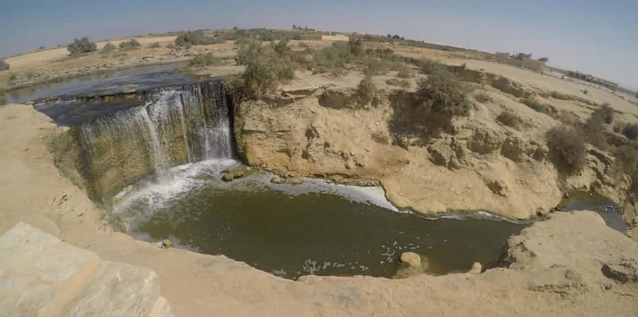From Cairo: Fayoum Oasis and Wadi Al Rayan Guided Tour - Karanis, statues, and the Greco-Roman chapter