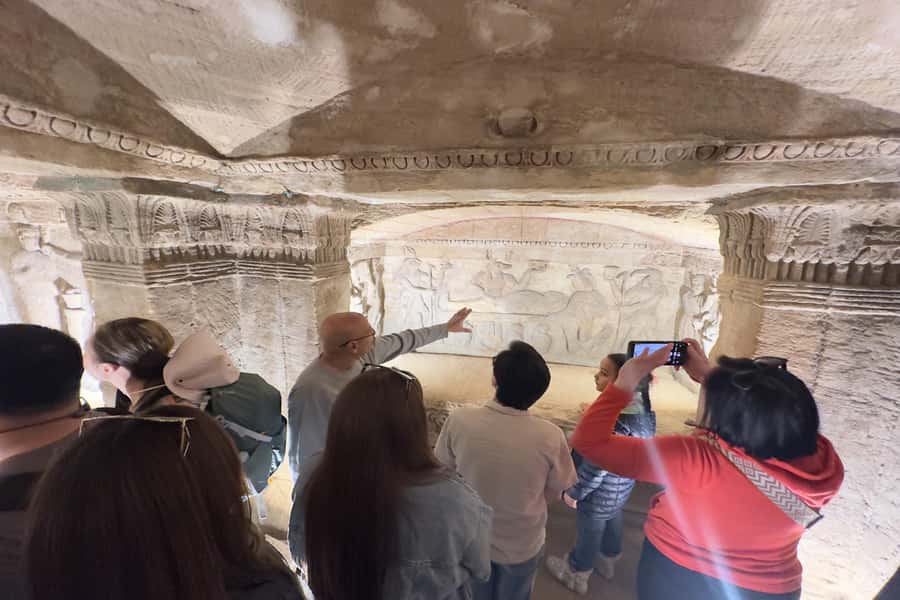From Cairo: Historical Alexandria Shared Day Tour with Lunch - Seafood lunch beside the Mediterranean