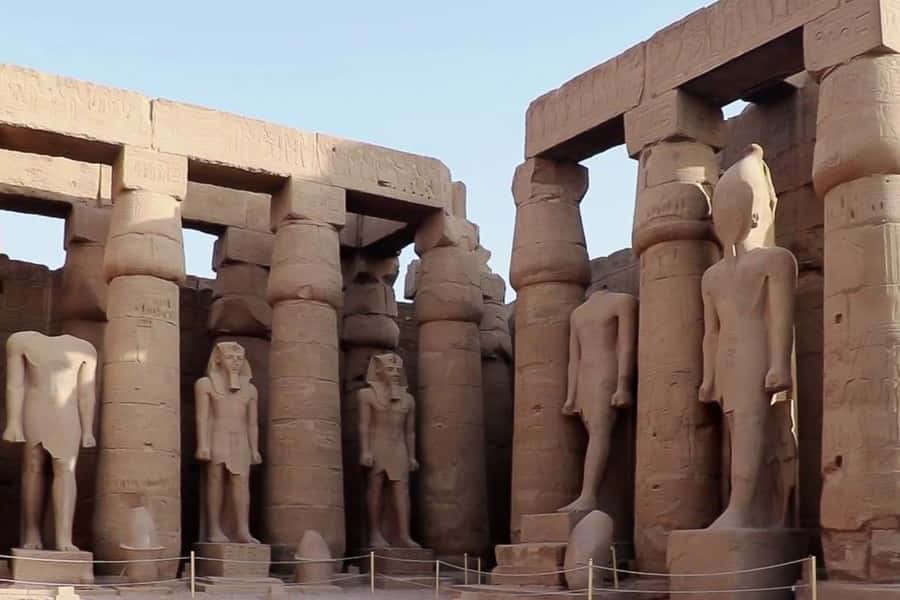 From Cairo: Private All-Inclusive Tour of Luxor by Plane - Lunch and the long middle of the day
