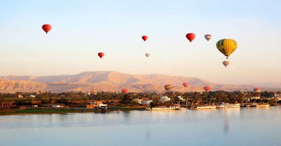 From Hurghada: 1-Night in Luxor, Hot Air Balloon, & Transfer - Day one: leaving Hurghada at 4:30 PM