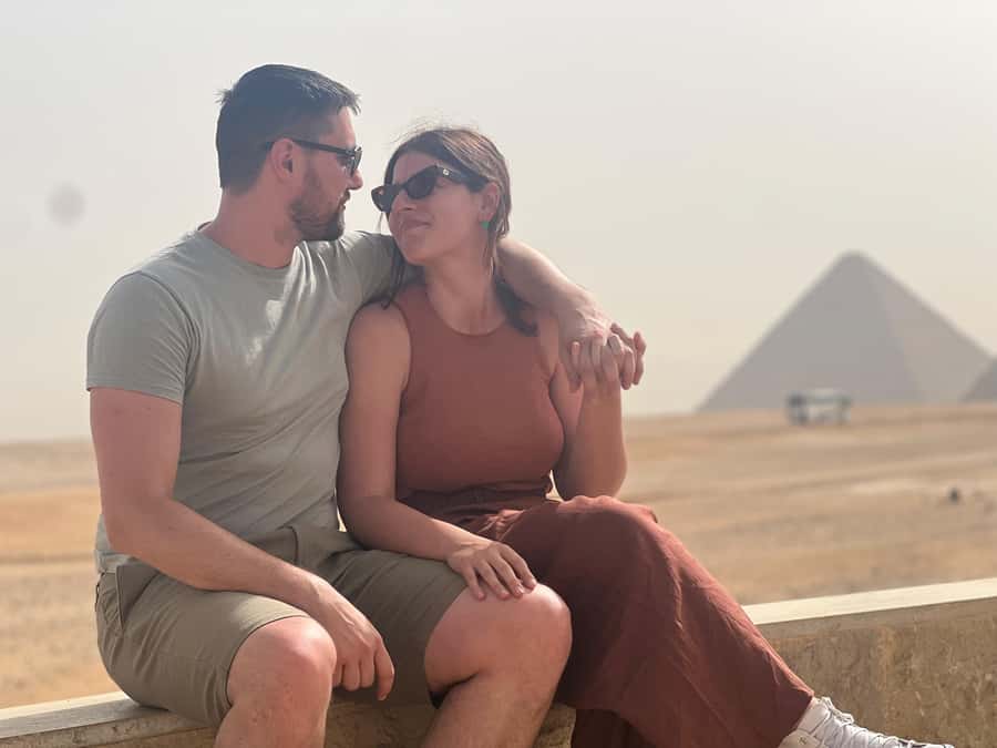 From Hurghada: Cairo and Giza Highlights Full-Day Tour - Giza Plateau: the day’s main event