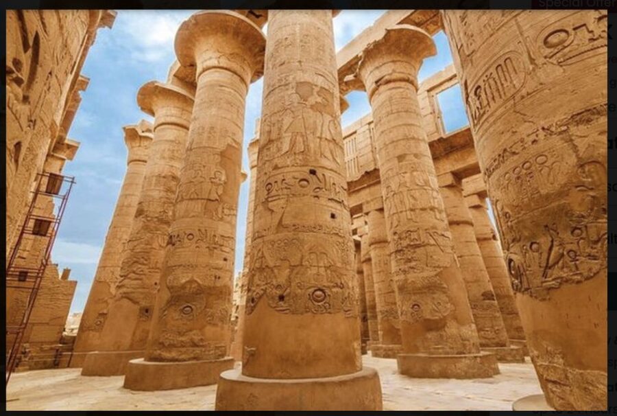 From Hurghada: Luxor Private Guided Day Tour with Lunch - The long road from Hurghada to ancient Thebes