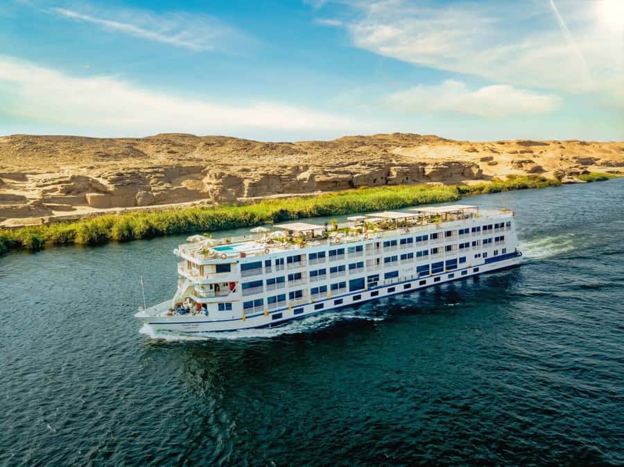 From Luxor: 3-Day Nile Cruise to Aswan with Private Guide - Hatshepsut, Medinet Habu, and the Colossi of Memnon
