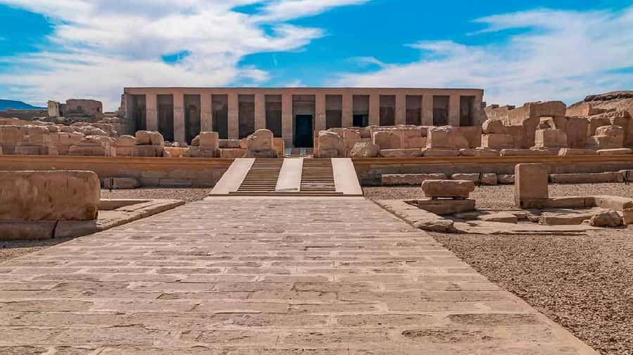 From Luxor: Abydos & Dendera Temples on a Private Day Tour. - Two temples, two very different moods