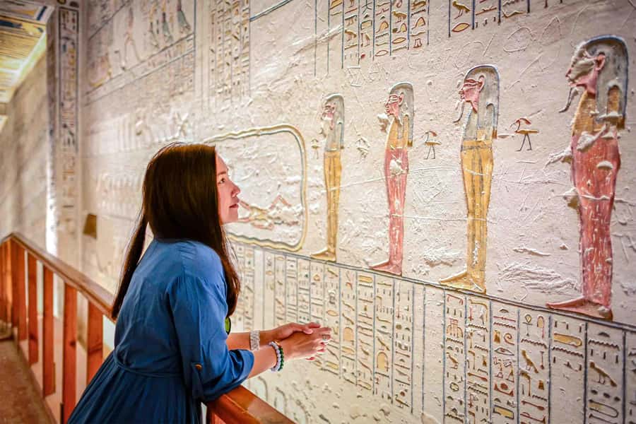 From Luxor: Guided Tour to East or West Banks with Lunch - Key points to know before booking