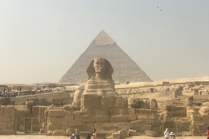 Full-Day Giza Pyramids and Egyptian Museum Private Tour - The Sphinx and Valley Temple add the human detail