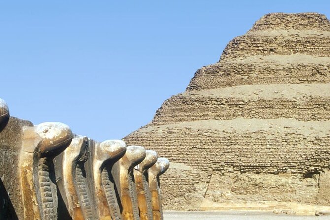 Full-Day Tour to Giza Pyramids, memphis and Sakkara Step Pyramid - Lunch provides a useful pause